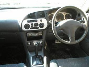 1999 Mitsubishi Mirage Photos