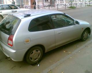 1999 Mitsubishi Mirage Pictures