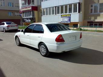 1999 Mitsubishi Mirage Pictures