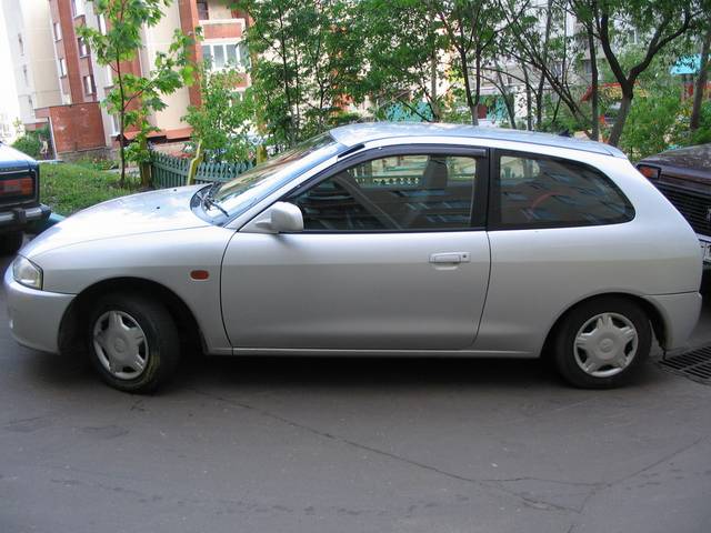 2000 Mitsubishi Mirage