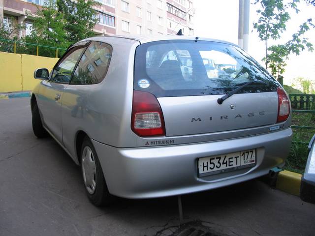 2000 Mitsubishi Mirage