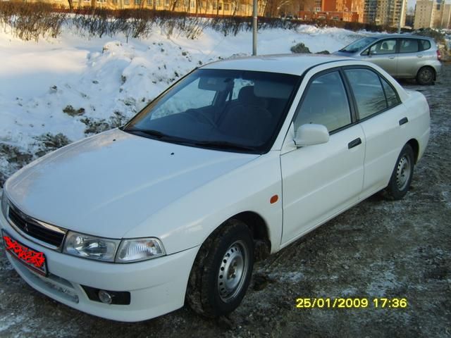 2000 Mitsubishi Mirage