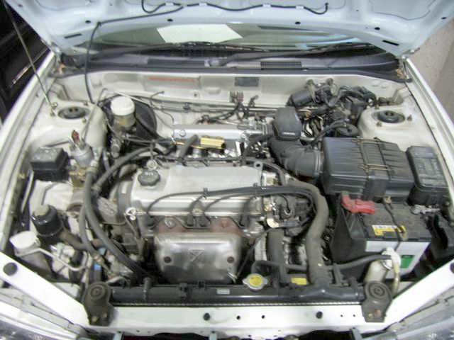 2000 Mitsubishi Mirage Pictures