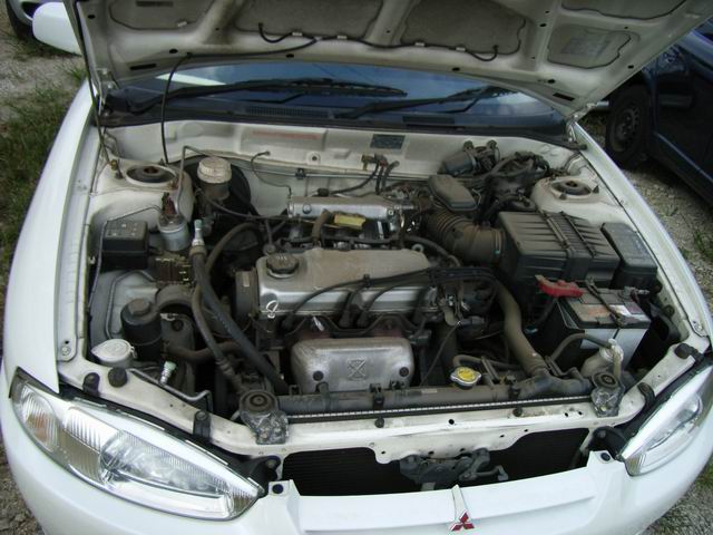 2000 Mitsubishi Mirage Pics