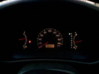 2000 Mitsubishi Mirage Pictures