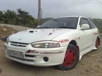 2000 Mitsubishi Mirage Pictures
