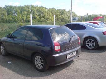 2000 Mitsubishi Mirage Pictures