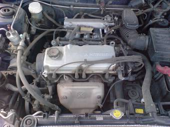 2000 Mitsubishi Mirage Pictures