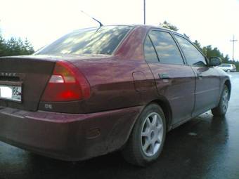 2000 Mitsubishi Mirage Photos