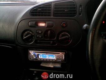 2000 Mitsubishi Mirage Pictures