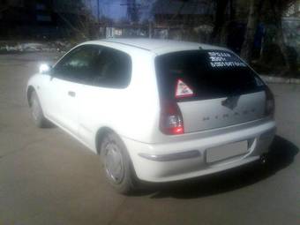 2001 Mitsubishi Mirage Pictures