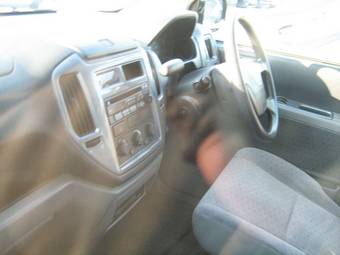 2002 Mitsubishi Mirage Pictures