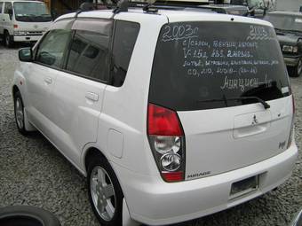 2002 Mitsubishi Mirage Photos