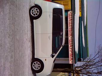 2000 Mitsubishi Mirage Wagon Pictures