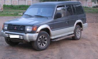 1992 Mitsubishi Montero Photos