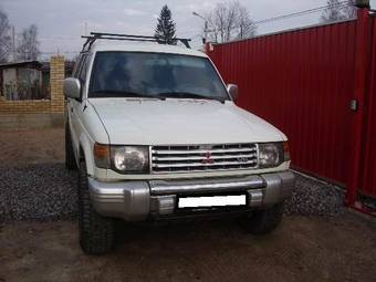 1993 Mitsubishi Montero Pictures