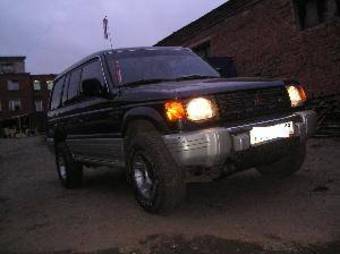 1994 Mitsubishi Montero Photos