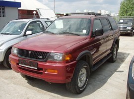 1999 Mitsubishi Montero Wallpapers