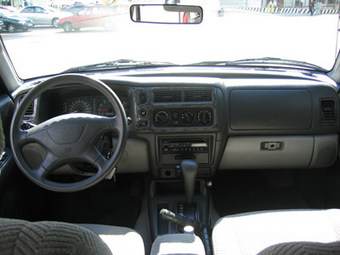1999 Mitsubishi Montero Pictures