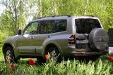 2000 Mitsubishi Montero Pics