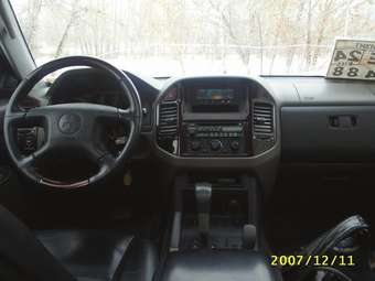 2000 Mitsubishi Montero Wallpapers