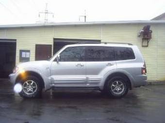 2000 Mitsubishi Montero Pictures