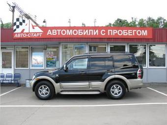 2000 Mitsubishi Montero Photos