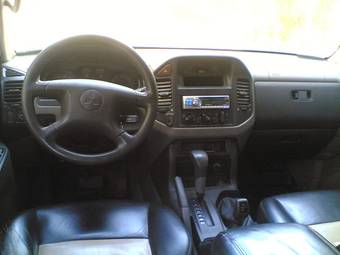 2000 Mitsubishi Montero Pics