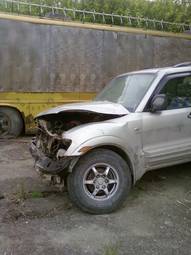 2000 Mitsubishi Montero Pictures