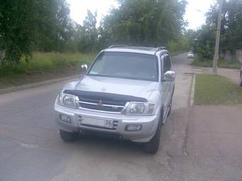 2000 Mitsubishi Montero Pictures