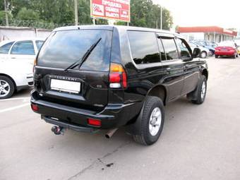 2000 Mitsubishi Montero Pictures