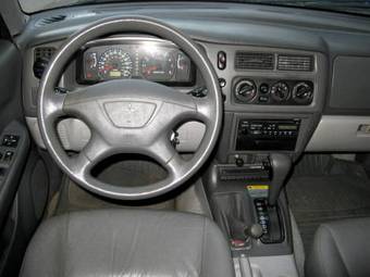 2000 Mitsubishi Montero Pictures