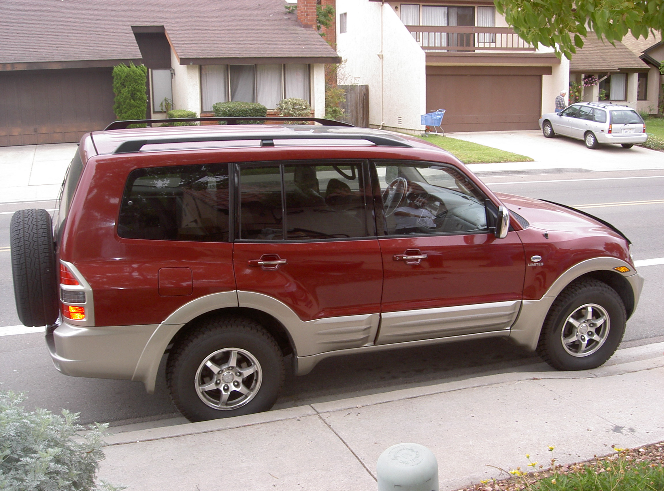 2001 Mitsubishi Montero