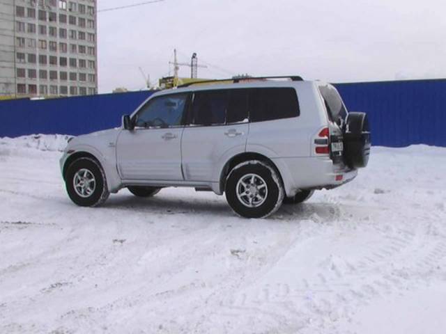 2001 Mitsubishi Montero