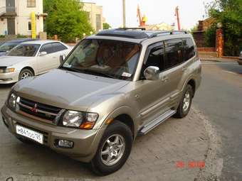 2001 Mitsubishi Montero