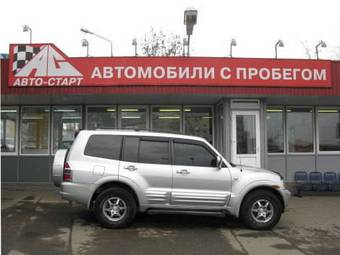 2001 Mitsubishi Montero Pictures