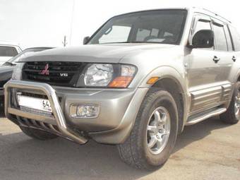 2001 Mitsubishi Montero Pictures