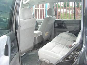 2001 Mitsubishi Montero Images