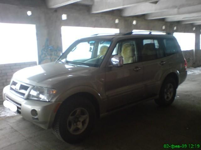 2002 Mitsubishi Montero