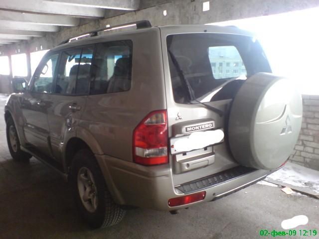 2002 Mitsubishi Montero