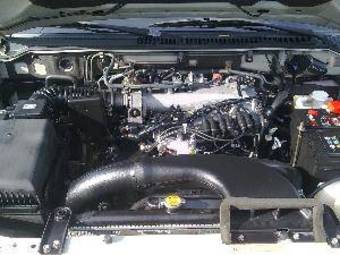 2002 Mitsubishi Montero Pictures