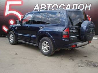 2002 Mitsubishi Montero Pictures