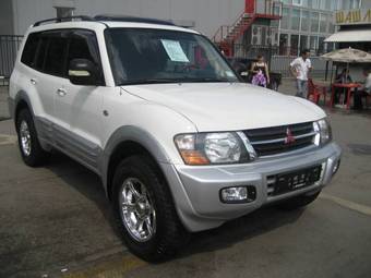 2002 Mitsubishi Montero