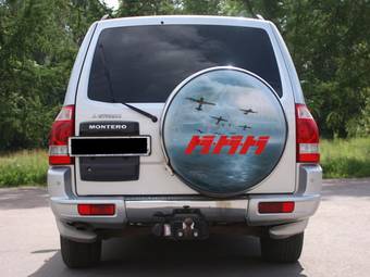 2002 Mitsubishi Montero Wallpapers