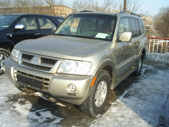 2003 Mitsubishi Montero