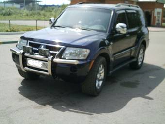 2003 Mitsubishi Montero Wallpapers