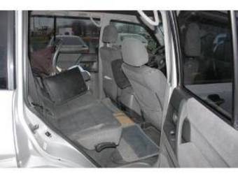 2003 Mitsubishi Montero Pictures