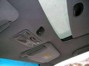 2004 Mitsubishi Montero Pictures