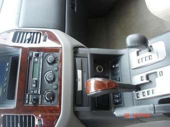 2005 Mitsubishi Montero Pictures