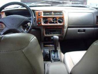 1997 Mitsubishi Montero Sport Pictures